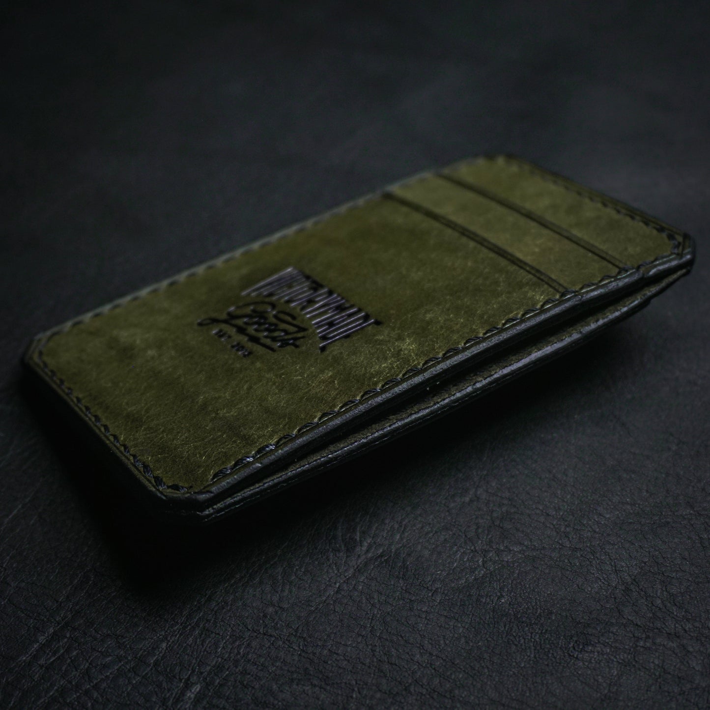 5 Pocket Vertical Cardholder - Olive Pueblo