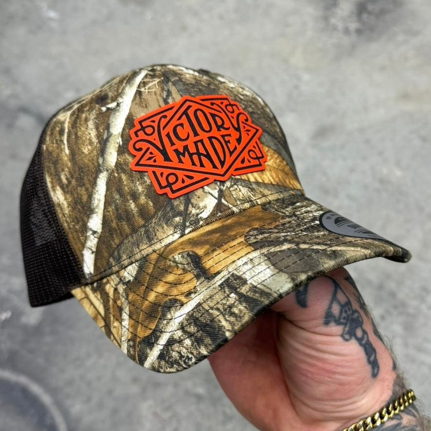 VMG ENGRAVED PATCHED HAT - REALTREE/ORANGE