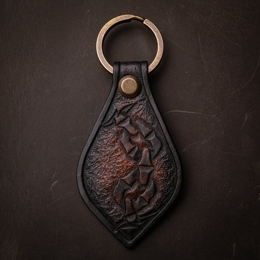 KEYCHAIN - HAND CARVED - TRADITIONAL CHAIN