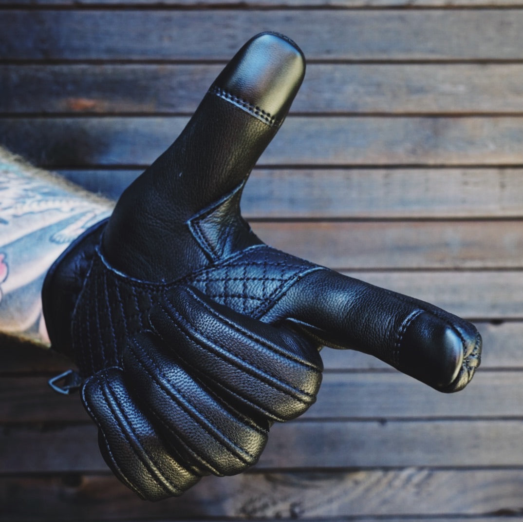 VMG Riding Gloves v1.0 - Victorymade Goods